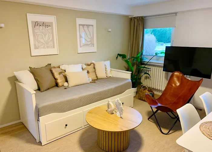 Villa Komfortables Haus In Rheinnaehe Bornheim (Rheinland)